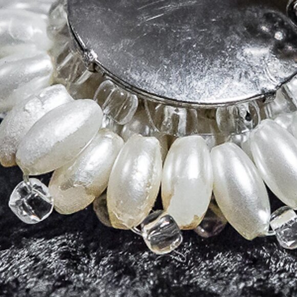 PRETTY Vintage Faux Pearl and Clear Beads Cluster Style Earrings CLIP ON - Picture 8 of 13